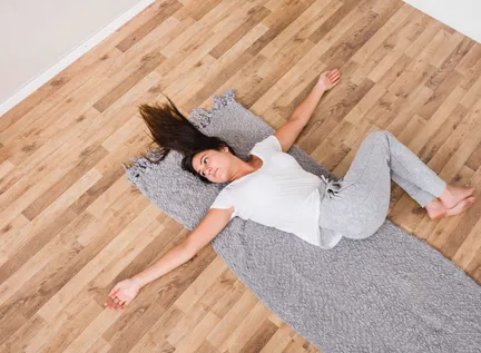 Fabel of feit? “Slapen op de grond is goed”