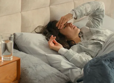 Wakker worden met hoofdpijn: wat kun je eraan doen?